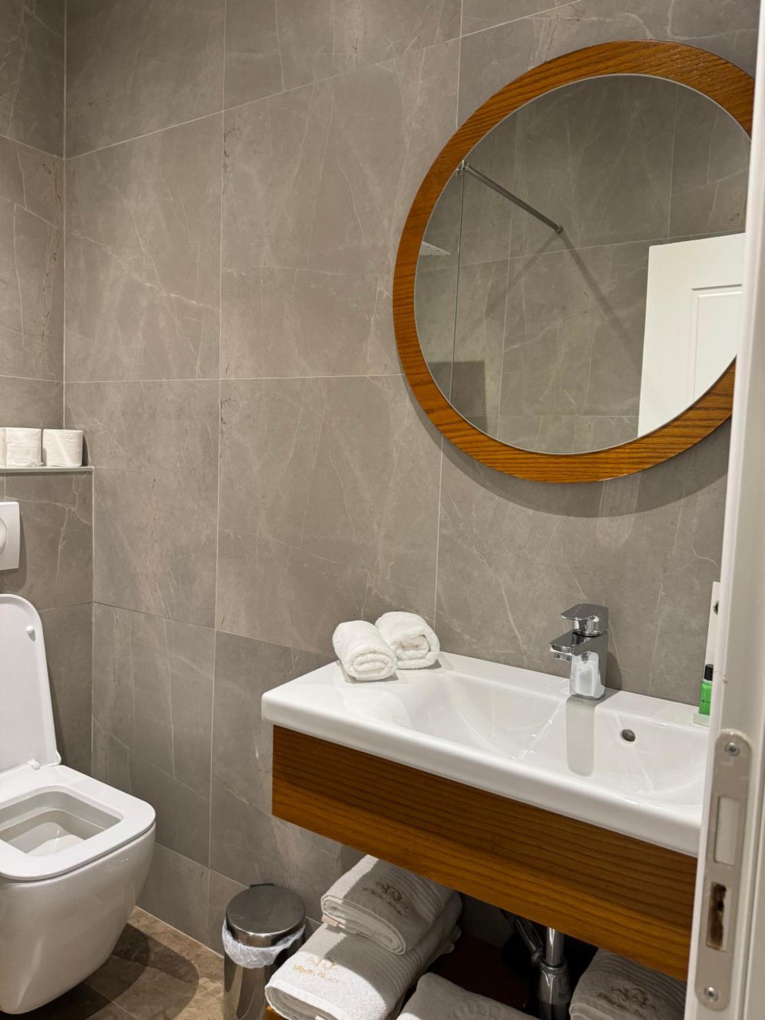 Arberia Palace Hotel Fushe Milot Luaran gambar