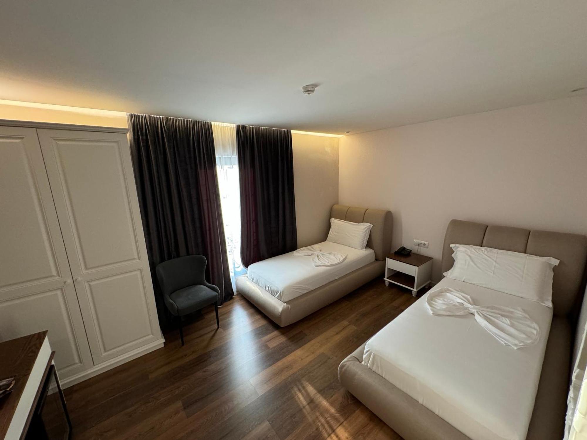 Arberia Palace Hotel Fushe Milot Luaran gambar